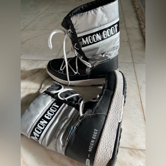 EUC Girls Moonboots size 34, US 2.5 - Picture 6 of 6